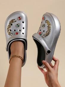 CIVHOM 可定制女士时尚拖鞋，舒适防滑轻便透气穿孔鞋，带闪亮装饰，适合各种节日和派对 - 銀色 - 查看 1