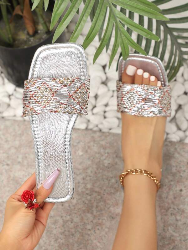 Women Plus Size 2025 Silver Metallic Glitter Decor Slides, Summer Fashion Sandals, Bohemian Style Flat Beach Slippers