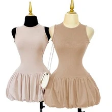 SLEEVELESS BALLOON DRESS - Beige - View 2