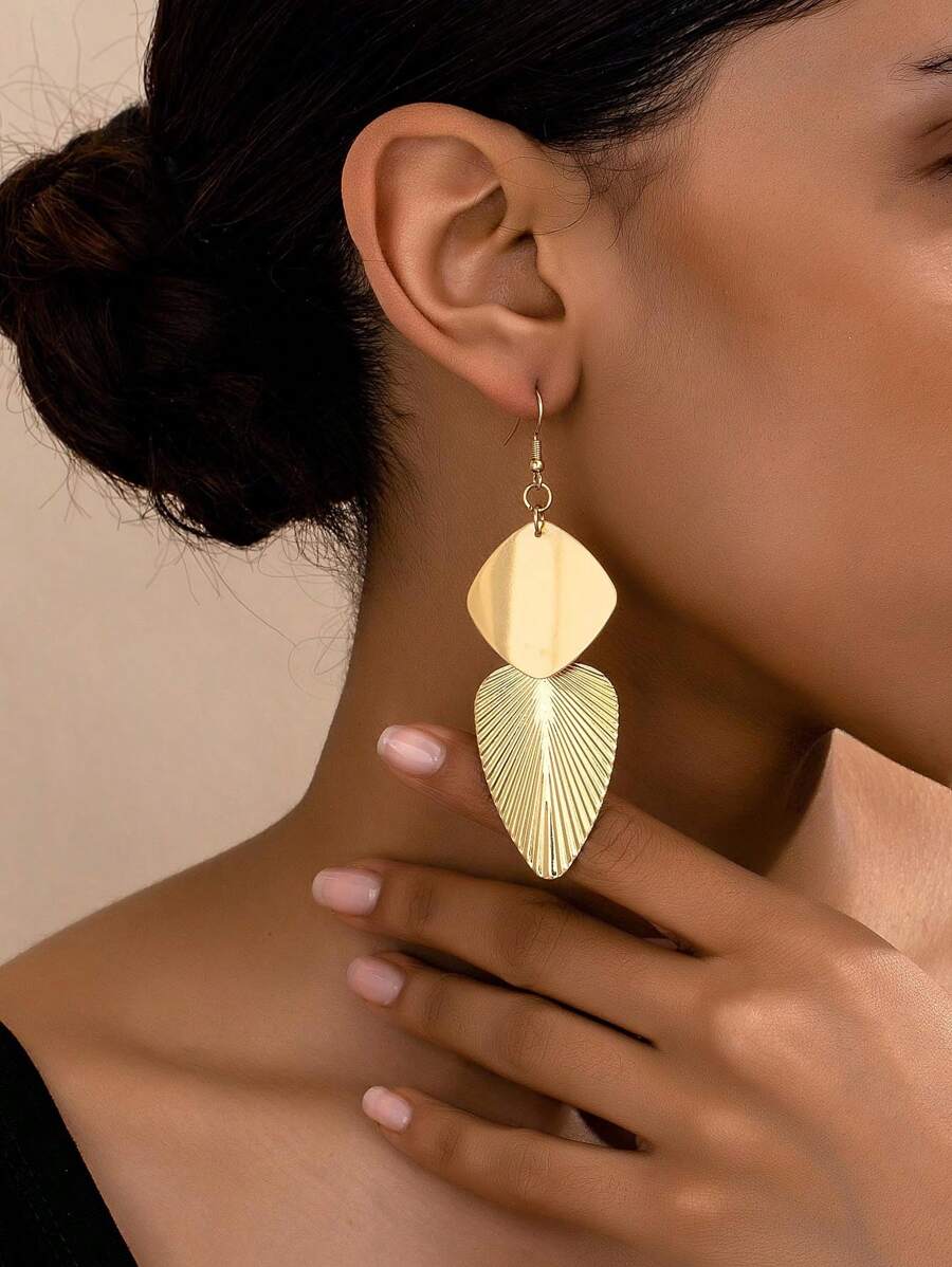 1 对时尚女士金属耳环，个性化百搭，适合所有场合