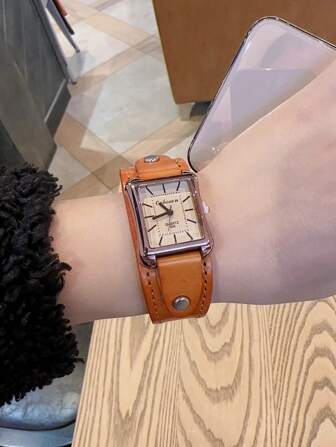 1Pc Women's Large Dial 40mm FashionPersonality Large Dial Quartz Watch, Round Case, Roman Numerals , Faux Leather Strap, Business, Daily Life, Gift For Friends, Family, Party