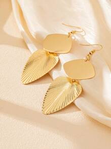 1 对时尚女士金属耳环，个性化百搭，适合所有场合