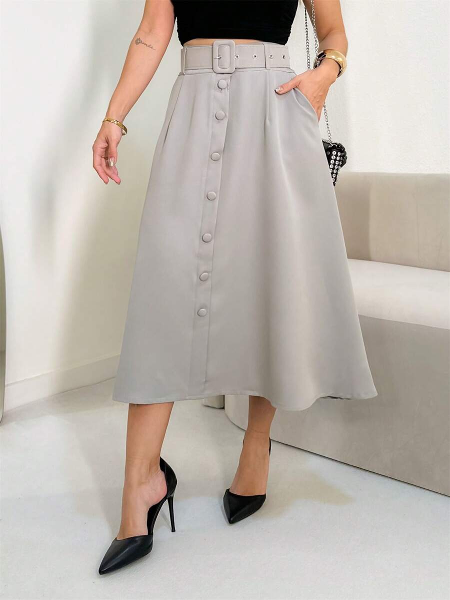 Long Monochromatic Tailored Skirt With Side Pockets And Zipper And Button Details With Belt/DD061 - Màu Xám nhạt - Xem 1