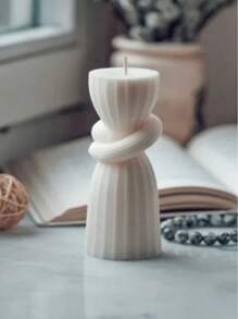 1pc Miniature Candles The Size Of A Palm Modern Ribbed Candle Set Large Soy Wax Scented Ribbed Pillar Candles Rotating Geometric Decorative Candles Suitable For Home Decor Swirl Art Candles Living Room Bathroom (White) Gifts Birthday Graduation