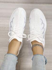 Women's White Sneakers, Vulcanized Casual Shoes, Thick Sole Style, Anti-Slip Mesh Breathable Student Shoes - White - View 2