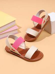 A Pair Of Brown Large Size Baby Girl Brazilian Sandals With Red And Brown PU Color Matching Straps And Love Elastic Foot Design With Round Toe Peep-Toe Open Toe Non-Slip Comfortable Cute Flat Sandals Suitable For 3-15 Years Old Boys And Girls Daily Leisure Party New Spring And Summer - Beige - View 7