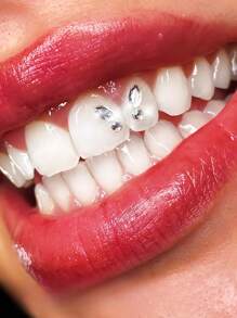 220pcs Self-Adhesive Super Shiny Tooth Gems DIY Jewelry Set With Tools, Removable & Reusable Butterfly Tooth Decor, Crystal White Rhinestone Round & Asymmetric Shape, Fashion Sparkling Tooth Sticker For Y2K, Party, Halloween, Sturdy & Reliable, Comes With Glue