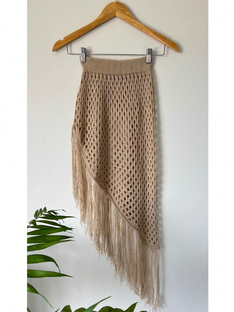 Skirt Knitted Beach Cover-Up With Fringes. - 沙 - 查看 1