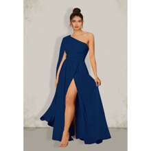 Vestido de Fiesta Elegante Escote Asimétrico Hombro Descubierto con Apertura en Pierna Corte Princesa para boda cena graduación eventos formales Modelo Jade Marca Dulccinea - Azul Marino - Ver 1