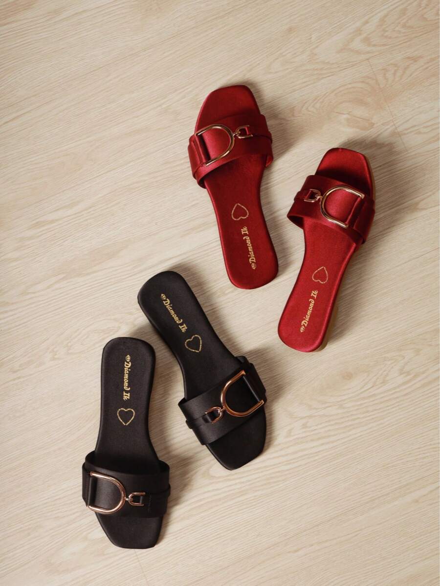 Women Flat Sandals - Black - View 1