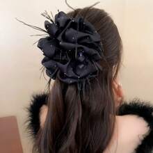 Feather Hair Clip Butterfly Shaped, Solid Color, For Parties Claw Clips Hair Claws Hair Barrettes