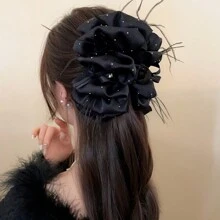 Feather Hair Clip Butterfly Shaped, Solid Color, For Parties Claw Clips Hair Claws Hair Barrettes