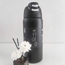 Taza negra de 32 onzas (945 ml), tiempo de conservación del calor de talla grande de 24 horas, puede aislar agua caliente y fría, apariencia hermosa y adecuada para camping, trabajo, uso en interiores, etc.