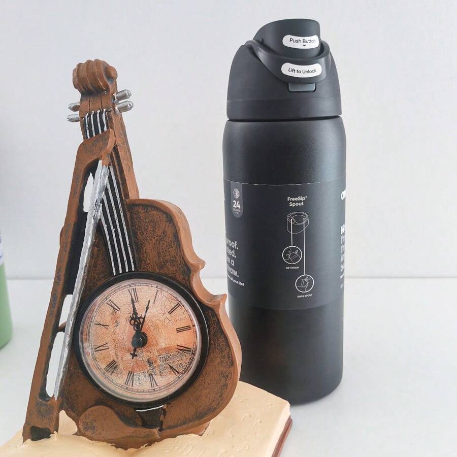 Taza negra de 32 onzas (945 ml), tiempo de conservación del calor de talla grande de 24 horas, puede aislar agua caliente y fría, apariencia hermosa y adecuada para camping, trabajo, uso en interiores, etc.