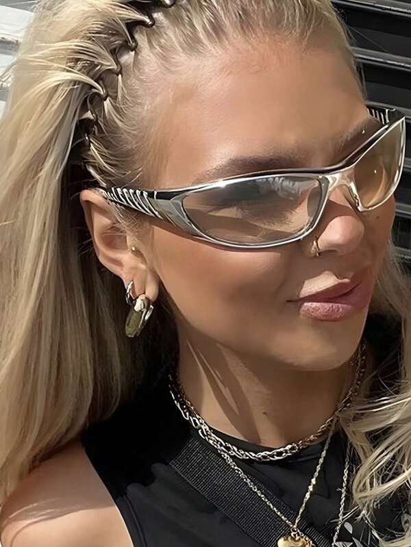 1pc Novos óculos de moda futuristas prateados ocos, óculos de moda retrô de alta qualidade estilo rua europeu e americano, adequados para atividades ao ar livre, passeios, festas, viagens, sessões de fotos, ideais para presentes de feriado e aniversário