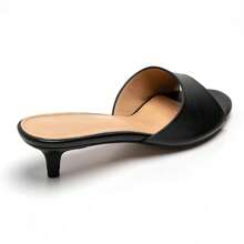 Zapatos mule con tacón de bloque, correa ancha, decoración metálica - Negro - Ver 4