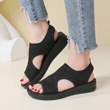 Dép xăng đan đế xuồng nhẹ và thoải mái kiểu dáng thường ngày/đi biển dành cho nữ, mã sản phẩm 66006. - màu đen - Xem 7