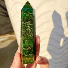 Rock Crystal Has Natural Cracks, Not Damage.1pc Collectible Grade Peacock Green Single Pointed Column, Ideal Choice For Desktop Decoration, Home Decoration, Holiday Gifts, And Gifts - Green - View 7
