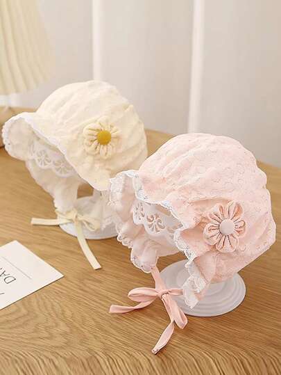 1顶蕾丝花朵新生儿女宝宝公主风帽子，带荷叶边和系带，透气网眼遮阳帽，适合春夏佩戴