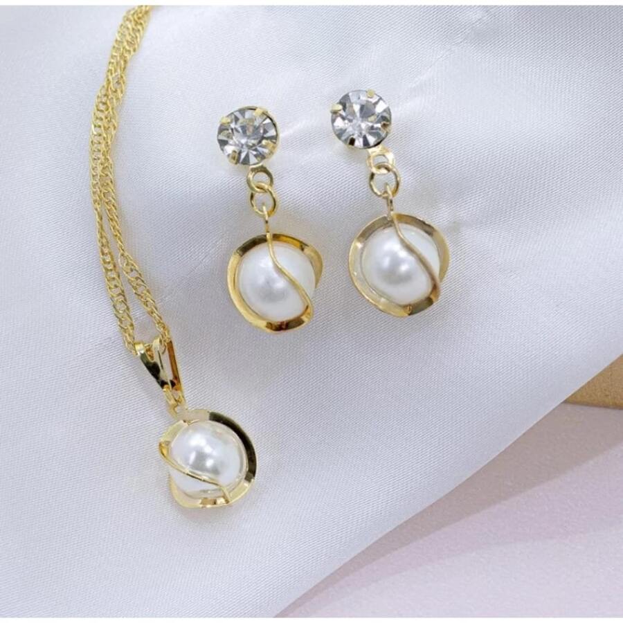 Delicate Women's Pearl Necklace + Earrings Kit 18k Plated - Dorado - Ver 1