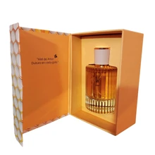 Perfume Miel De Amor Sassenach Dama 100 Ml -Madame Chantal Fragancia Seductora: Miel de Amor es una fragancia diseñada para la mujer segura y apasionada. Sus notas de miel, flores y especias se combinan para crear una esencia única y embriagadora. - Dulce - Ver 3