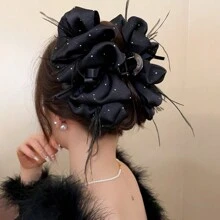 Feather Hair Clip Butterfly Shaped, Solid Color, For Parties Claw Clips Hair Claws Hair Barrettes