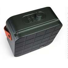 Bocina portátil BT de 4" Recargable con Panales Solares FSS-S719
