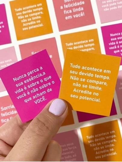 Kit até 240 Cartões Mini com Frases Motivacionais em Cores Vivas, Tamanho 4x5cm  Engraçado, Cartão de Presente
