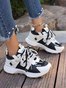 1 Par de Tênis Casuais da Moda Femininos, Versátil e Esportivo, Veste 1 Número a Menos, Primavera/Outono