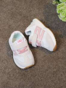 A Pair Of Unisex Children's Soft Soled Sports Shoes For Spring And Autumn 2024, New Casual Sneakers For Girls, Versatile White Shoes For Students