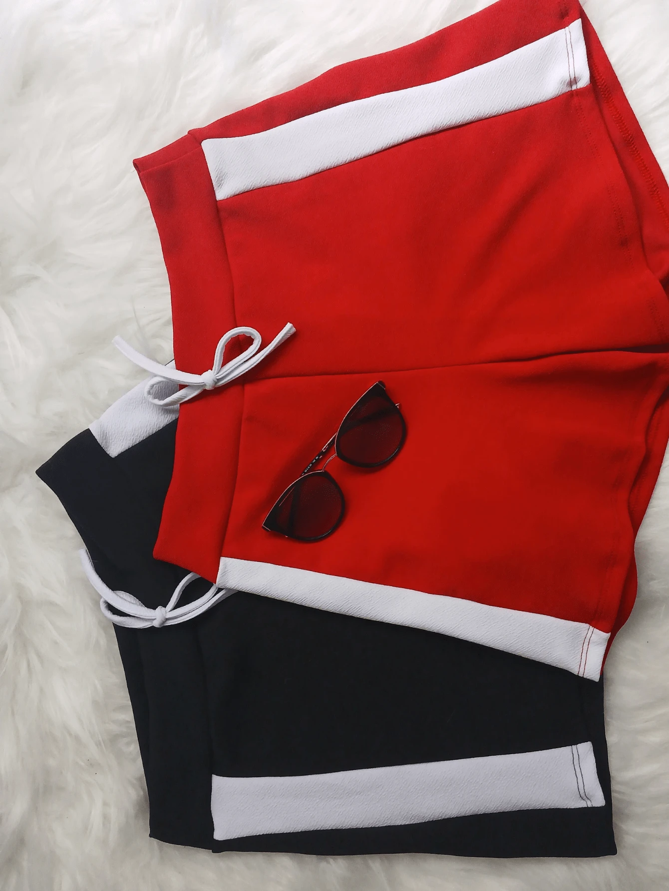 KIT 2 CREPE MESH SHORTS - 黑色和紅色 - 查看 1