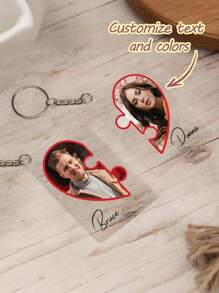 Gepersonaliseerde sleutelhanger met foto van een stel, bijpassende Valentijnsdagcadeaus, sleutelhanger met hartvormige puzzelstukjes van acryl, gepersonaliseerde sleutelhanger met foto en naam, cadeaus voor thuisdecoratie, perfect om te geven aan familie, vrienden, bruiloften, Kerstmis en een Valentijnsdagfeestje.