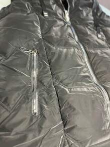 Maxi Chaleco con gorro desmontable, forrado tipo piel de durazno. - Negro - Ver 2