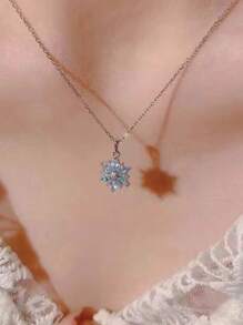 1pc Luxurious Niche Rhinestone Snowflake Pendant Necklace, Sky Blue, Sparkling Layered Choker Necklace For Women, Fashionable Spring, Christmas, Birthday Gift