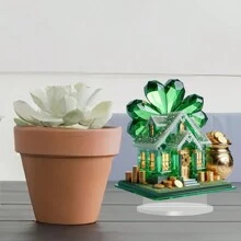 2D Elegant St.Patrick's Day: Random Pattern Green Crystal Four-Leaf Clover Acrylic Decor - Multipurpose Home And Office Desk Accessory, Perfect Gift - Multicolor - View 5