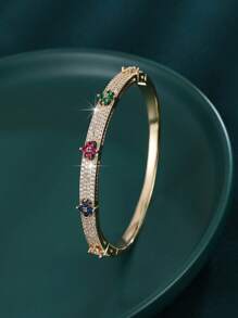 1 pezzo Braccialetto elegante e colorato con fiore a quattro petali e zirconi cubici, gioiello di moda per uso quotidiano, ideale per l'eleganza di tutti i giorni e il glamour delle feste, scelta regalo perfetta per le donne