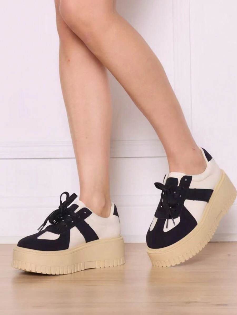 Women Chunky Platform Sneakers, Minimalist Casual Daily Wear - Black - View 1
