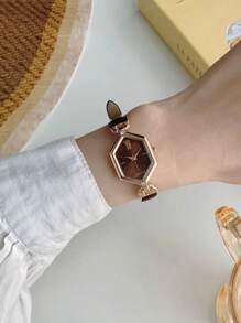 1pc New Fashion Minimalist Square Pointer Quartz Watch As A Gift For Students Returning To School Leather Strap. Suitable For Daily Wear. - one-size - View 11