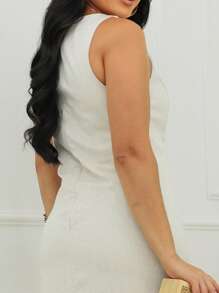 Vestido Longo Sem Manga Justino em Linho Misto Elagente Moda Modesta Mocha Mousse REF: Iris