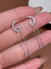 一对S925纯银星月耳环，简约优雅的休闲耳环，适合女性佩戴，高端珠宝礼品，适合日常佩戴和约会。 - 星月點點耳墜 - 查看 2