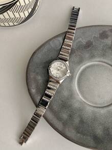 GUQI Marka 1 szt. Elegancki damski zegarek kwarcowy z diamentami, modny srebrny zegarek na bransoletce z kryształkami jako prezent dla uczniów wracających do szkoły, codzienne dopasowanie - one-size - Zobacz 5