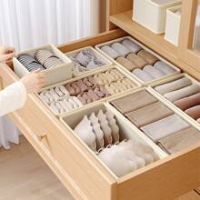 1PC 衣物收纳盒、内衣收纳盒、衣服袜子收纳盒、内衣收纳盒、可折叠收纳盒、衣物分隔收纳盒、可水洗分类收纳盒、抽屉收纳盒、织物收纳、一键取货、干净整洁、便捷收纳盒、内衣收纳盒、橱柜衣柜收纳盒。卧室、收纳盒、家居收纳、女士白色 T 恤、女士黑色裤子、女士冬装、连衣裙、