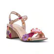 Betsey Johnson Blare Floral Applique Block Heel Sandals |  | Women Heeled Sandals - 彩色 - 查看 4