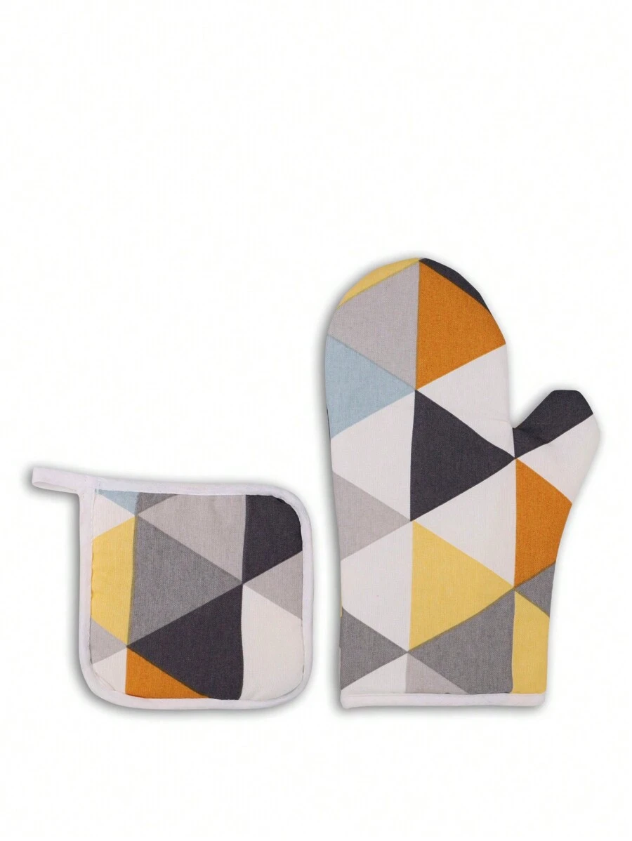 Heat-Resistant Oven Mitts, Non-Slip, Comfortable Kitchen Gloves - White - View 1