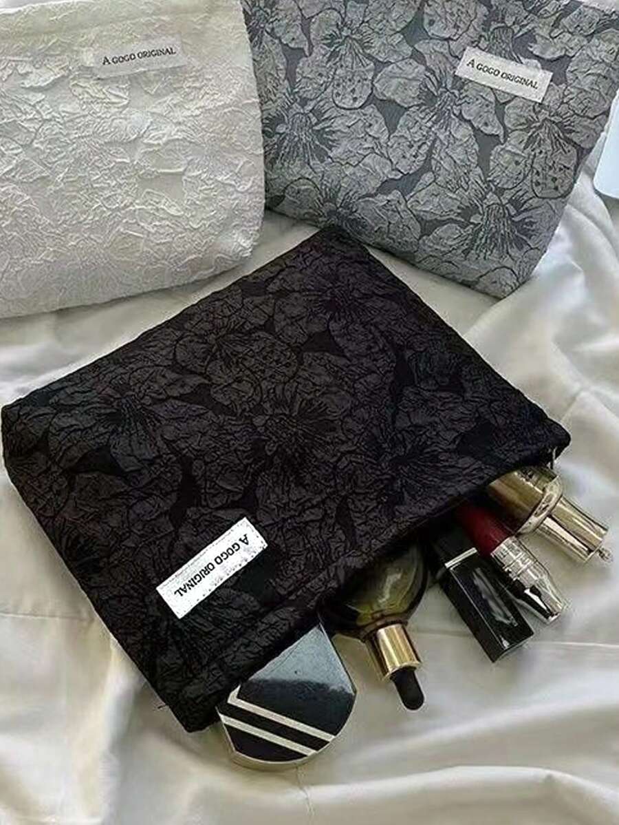 1 Túi đựng mỹ phẩm Jacquard họa tiết hoa đen, họa tiết nổi cổ điển, dung tích lớn, túi đựng đồ vệ sinh cá nhân du lịch di động, ví cầm tay có khóa kéo mềm, túi cầm tay, đồ đựng đồ trong phòng tắm, quà tặng cho ngày lễ tình nhân, năm mới, đám cưới, túi đựng đồ vệ sinh cá nhân cho nữ, túi xách nữ, túi đựng đồ trang điểm, du lịch, túi đựng mỹ phẩm, đồ dùng thiết yếu cho kỳ nghỉ, hộp đựng đồ làm đẹp