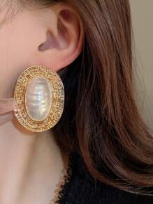 1 对金属不对称褶皱条纹椭圆珍珠耳环，复古别致高端复古个性化夸张中世纪风格大耳环，适合女士、女孩、婚礼、派对、周年纪念的礼物