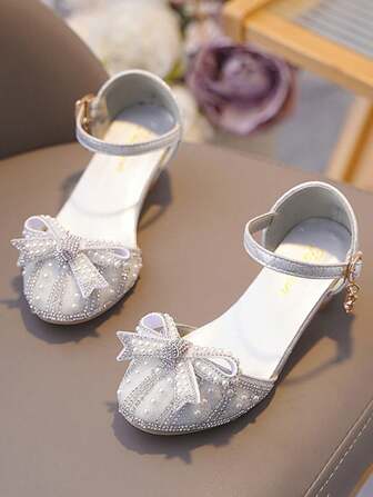 Scarpe da cerimonia con tacco alto per ragazze | Scarpe da principessa luccicanti per bambini | Sandali Mary Jane con cinturino alla caviglia, punta chiusa e tacco alto, decorati con perle e fiocco | Fodera traspirante, suola imbottita, fibbia regolabile | Adatte per bambini piccoli e grandi, per feste, recite scolastiche, matrimoni, uso casual