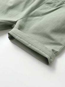 BLUE SAYING Set de 2 piezas: Camisa de manga corta y pantalones cortos con tirantes para niño pequeño, camisa de manga corta con estampado creativo en blanco y pantalones cortos verdes, conjunto ideal para fiesta, actuación, niños de 6T/6 años