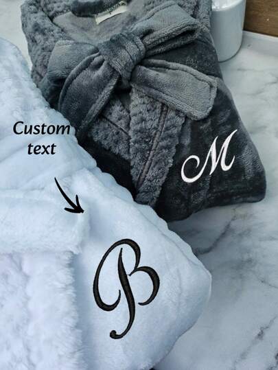 1pc Personalized Embroidery Plush Bath Robe Gift Women's Soft Robes, Customized Embroidered Robe For Women, Monogram Robe, Gifts For Her, Gifts For Mom, Mother's Day Gifts, Father's Day Gifts Home Bathroom Decor Fall Decor Beach Essentials Back To School Shower Towels For Beaty Salon, Hotel Sports,Home Essentials, Towel, Skin Care