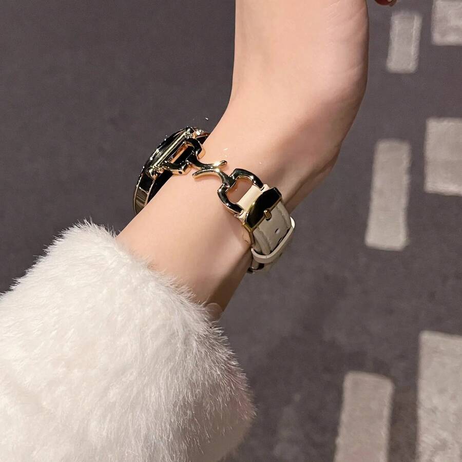 18mm/20mm/22mm 优质新月扣真皮表带,长度可调,兼容 Galaxy、Garmin、Amazfit 手表,柔软透气 - 黑金 - 查看 1